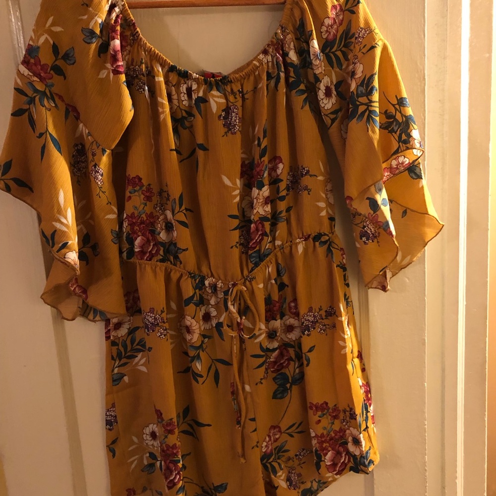 Forever 21 plus size floral romper.